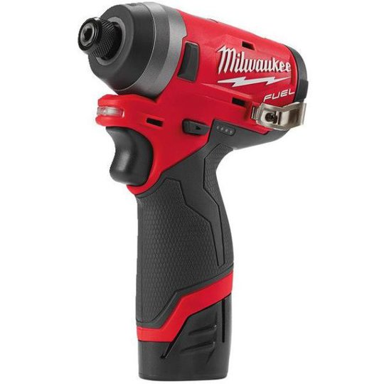 Milwaukee M12 FID-202X Iskevä ruuvinväännin sis. 2,0 Ah:n akut ja laturin
