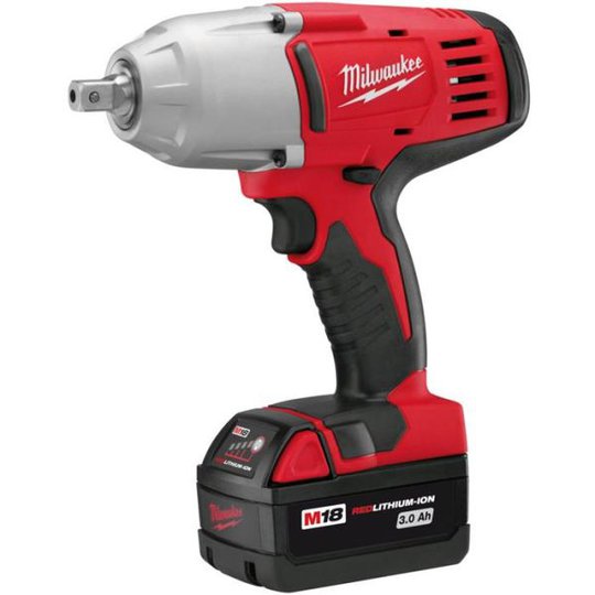 Milwaukee HD18 HIW-402C Mutterinväännin sis. akut ja laturin