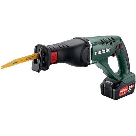 Metabo ASE 18 LTX Puukkosaha sis. 4,0 Ah:n akut ja laturin