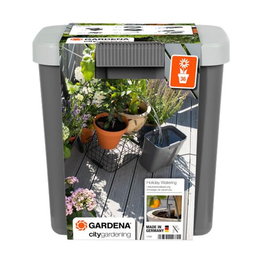 Gardena City gardening Lomakastelusarja sisältää säiliön