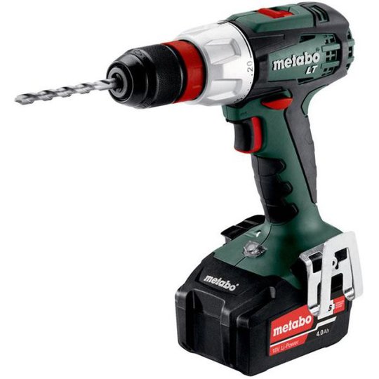 Metabo BS 18 LT QUICK Porakone-ruuvinväännin sis. 4,0 Ah:n akut ja laturin