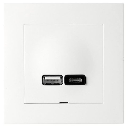 Elko Plus A+C Latausliitäntä USB A + C, 2,4 A