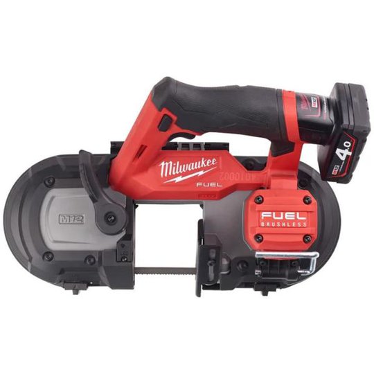 Milwaukee M12 FBS64-402C Vannesaha sis. akut ja laturin