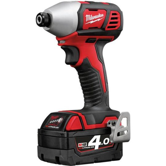 Milwaukee M18 BID-402C Iskevä ruuvinväännin sis. akut ja laturin
